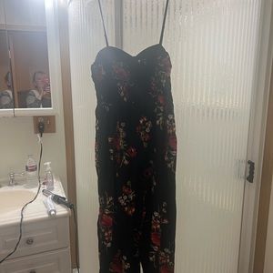 Women’s one piece floral jumper size large new without tag